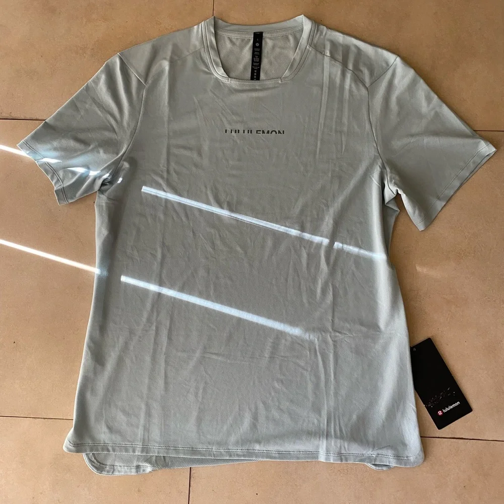 Lululemon Men’s “Square Neck” Running T-Shirt (L)_4